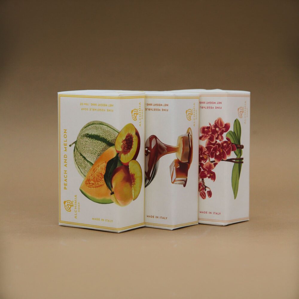 saponi solidi della linea classica di alchimia soap, varie profumazioni (pesca melone, orchidea, caramello)