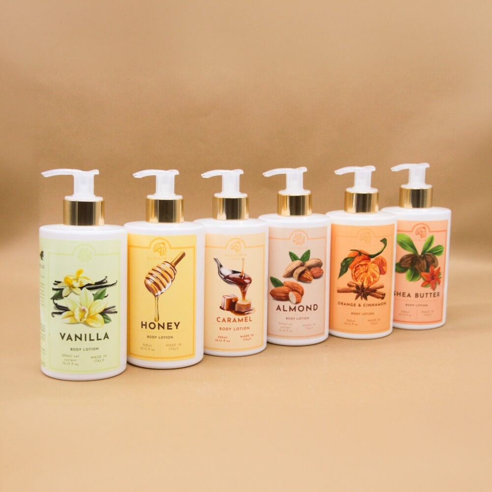 Body lotion della linea classica di alchimia soap, varie profumazioni (vaniglia, miele, caramello, mandorla, arancia e cannella, burro di karitè)