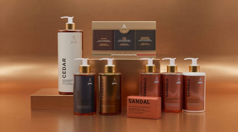 prodotti corpo e saponi da uomo con fragranze estive